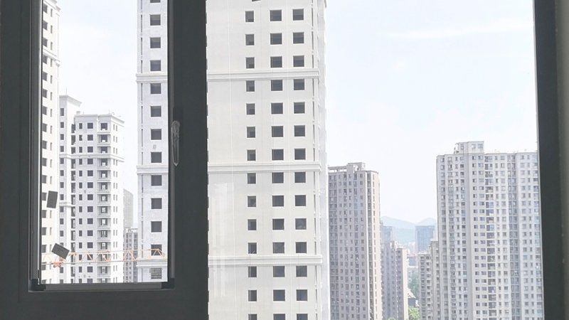 钢质门免漆与烤漆：材质差异与性能解析**